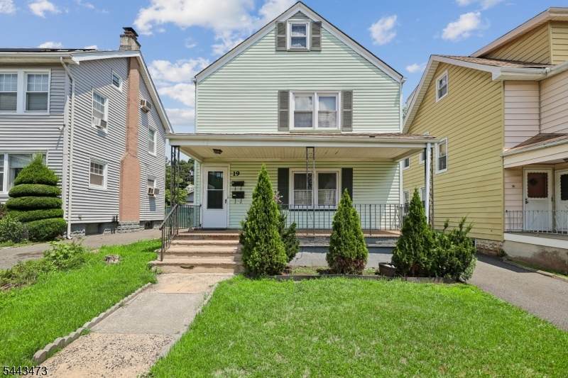 19 Rosedale Ave - Photo 1