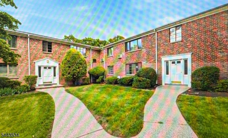 26 Troy Dr - Photo 1