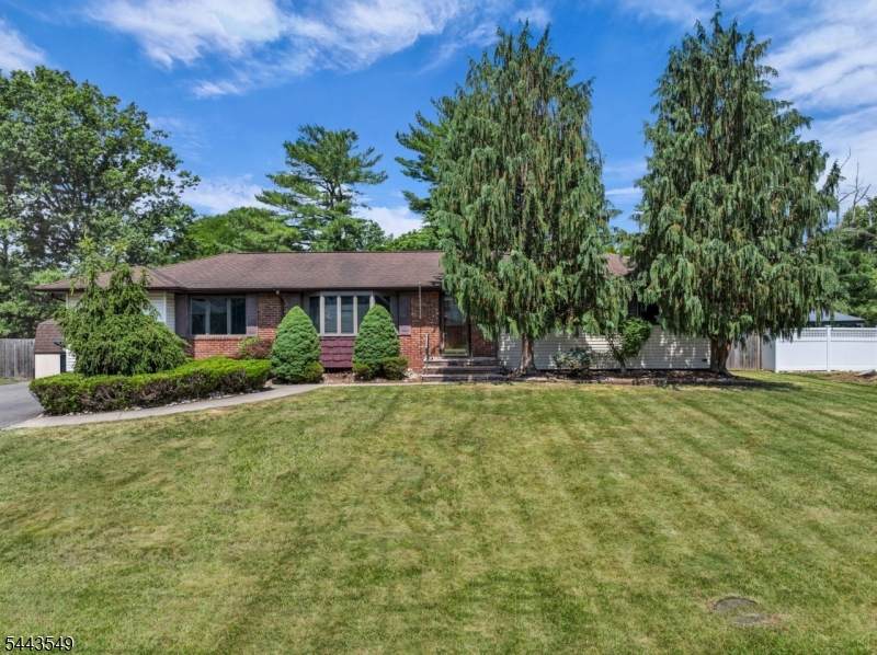 77 Schwinn Dr - Photo 1