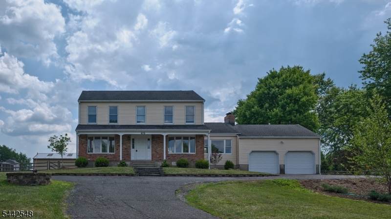 815 Clawson Ave - Photo 1