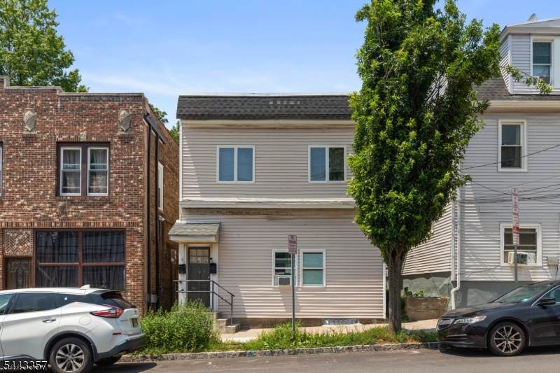 91 Franklin Ave - Photo 1