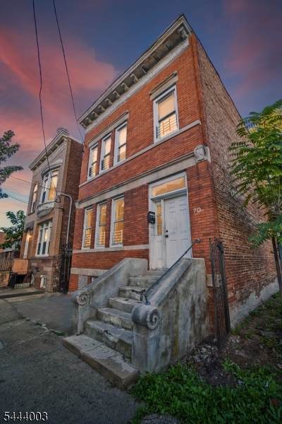 70 S 9Th St - Photo 1