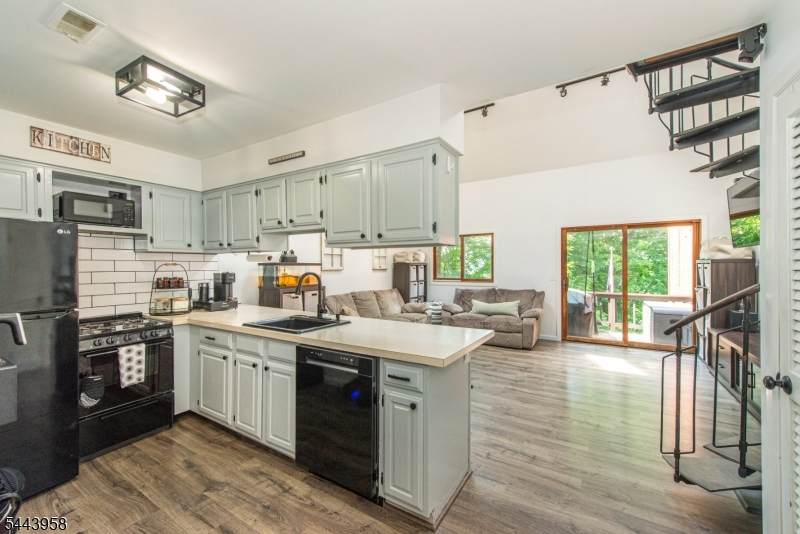 2 Steamboat Dr - Photo 1