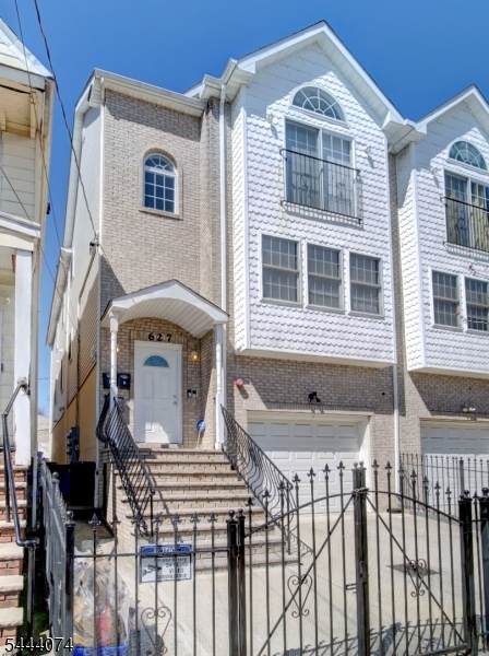 627 Hunterdon St - Photo 1