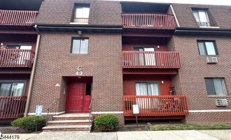 666 Mill St - Photo 1