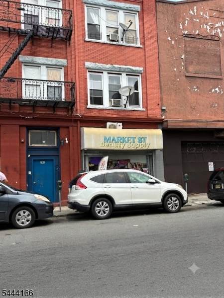 291 Market St - Photo 1
