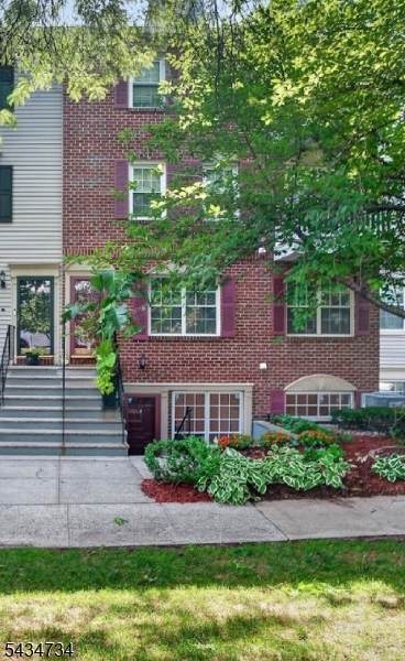 33 Seton Hall Dr - Photo 1