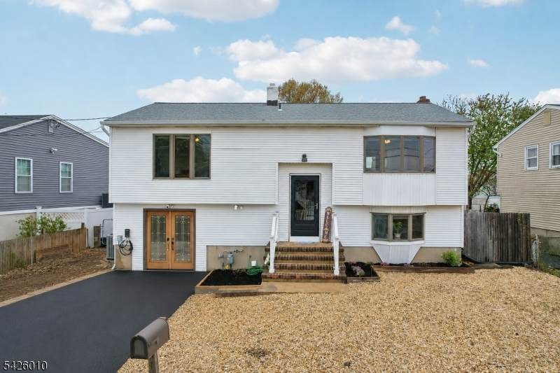3138 Oceanic Dr - Photo 1