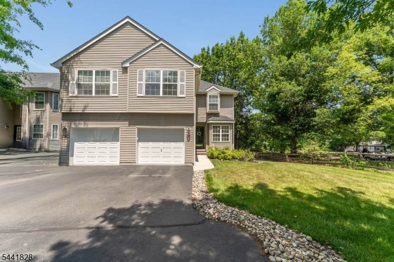 25 Forsgate Ter - Photo 1