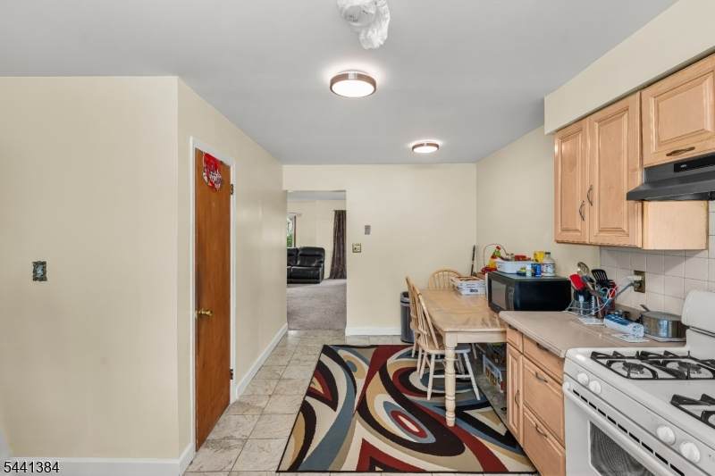 1005 Robin Rd - Photo 1