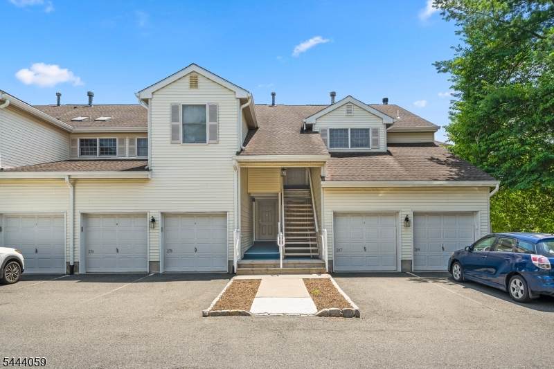 273 Potomac Dr - Photo 1