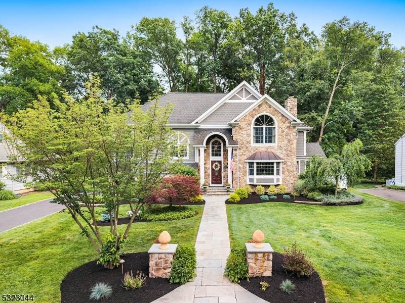 881 Village Green - Photo 1