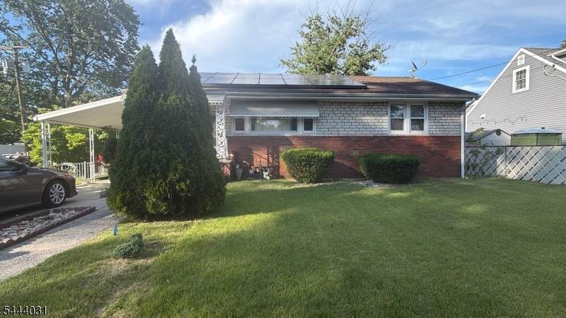 716 Lincoln St - Photo 1