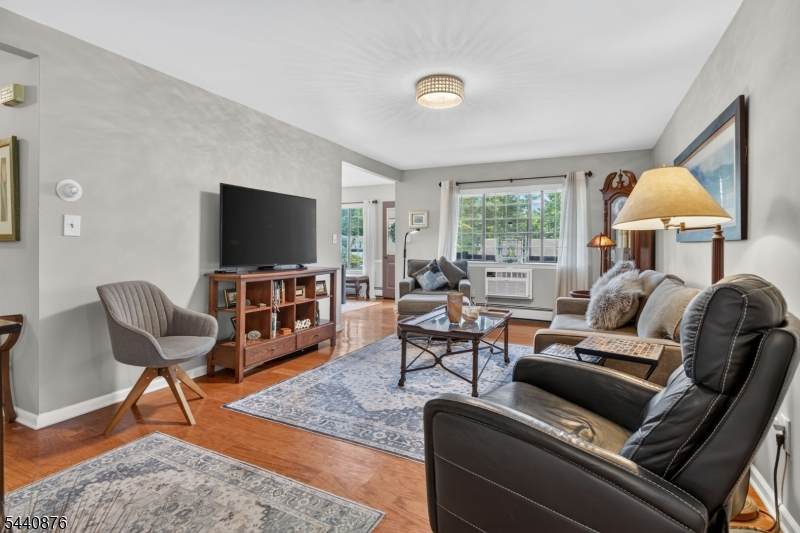 13 Kensington Rd - Photo 1
