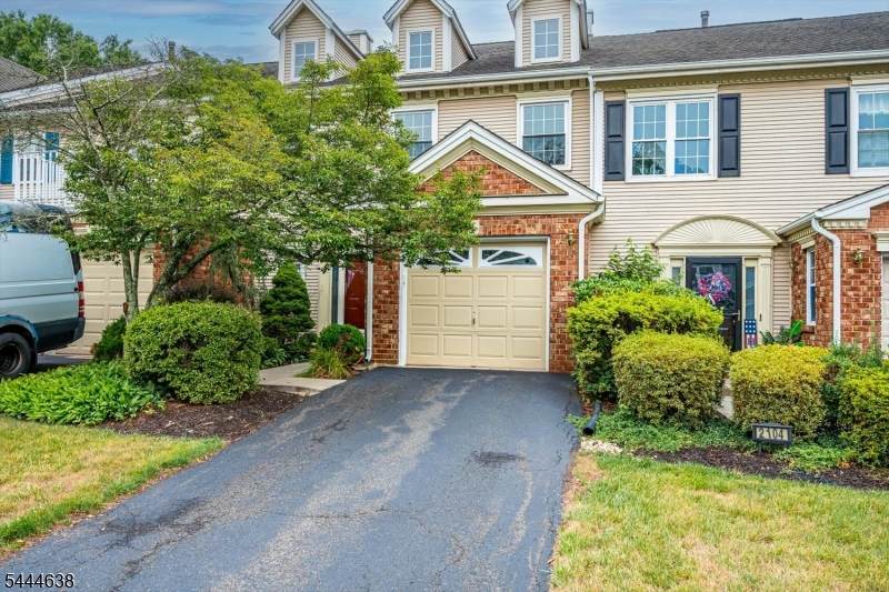 2103 Ackmen Ct - Photo 1