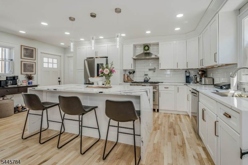75 High St - Photo 1