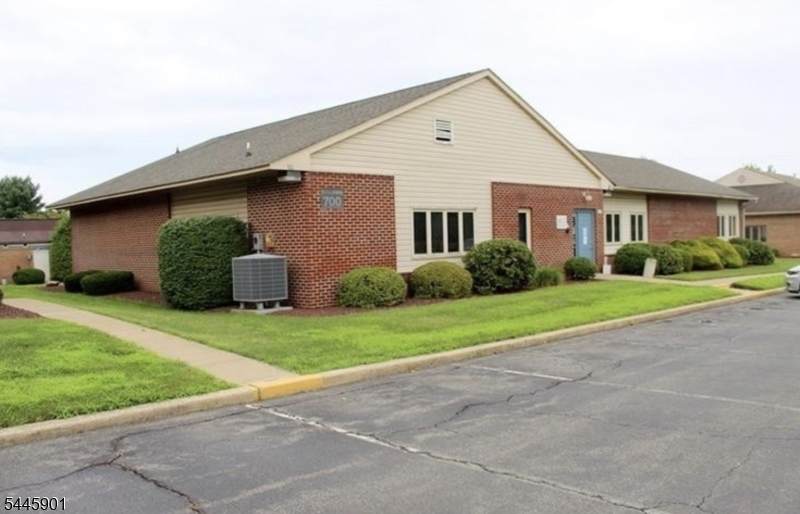 700 Coventry Dr. - Photo 1