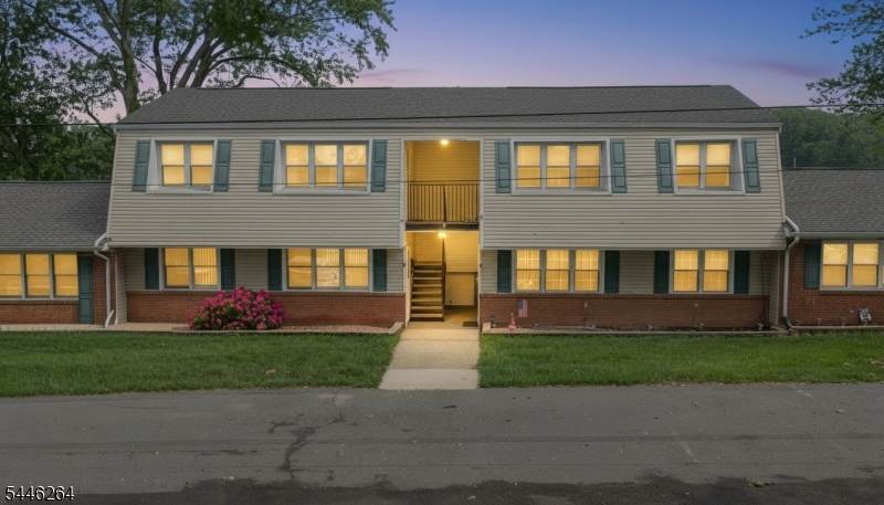 10 C Haven Dr - Photo 1