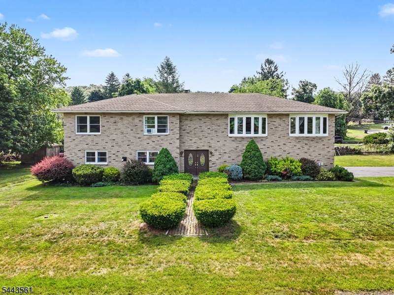 14 Meadow Ln - Photo 1
