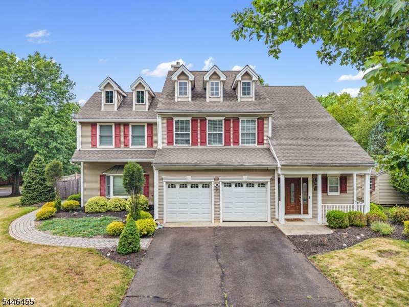220 Lindsay Ct - Photo 1