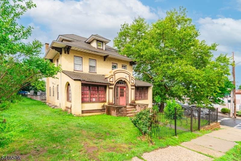 233 Meeker Ave - Photo 1