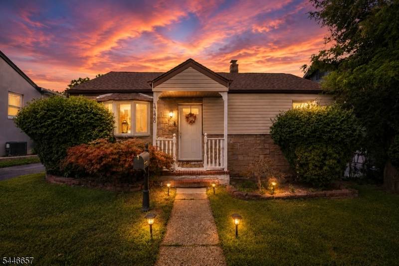 448 Preakness Ave - Photo 1