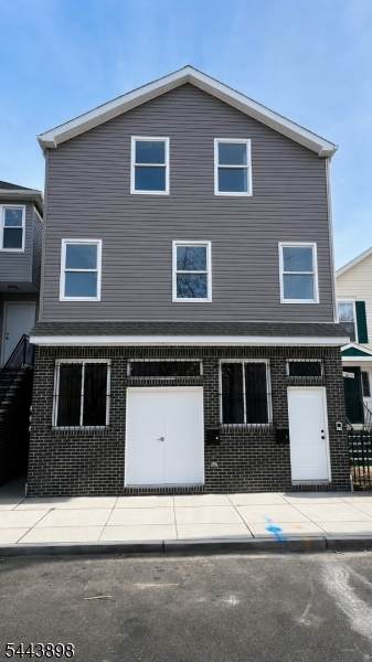 52 Holland St - Photo 1