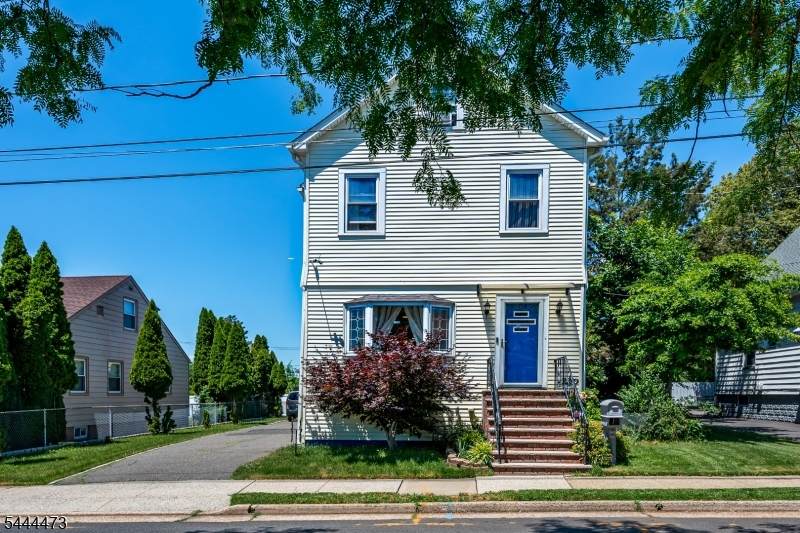 220 Arthur St - Photo 1