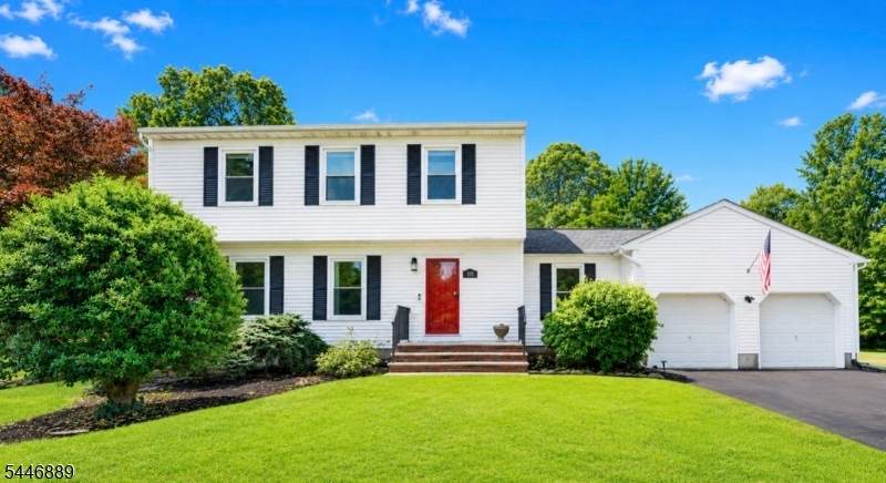 195 Beekman Ln - Photo 1