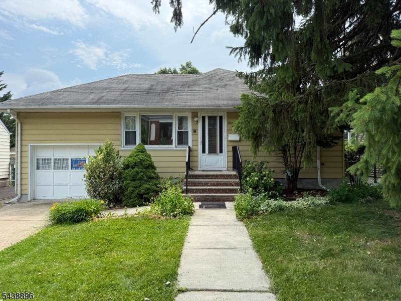 301 Valley Rd - Photo 1