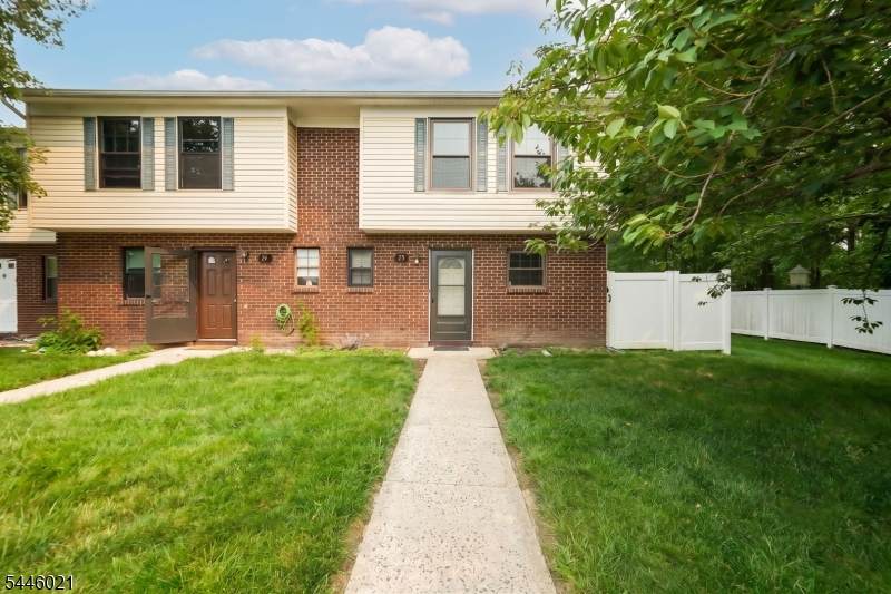 25 Driscoll Ct - Photo 1