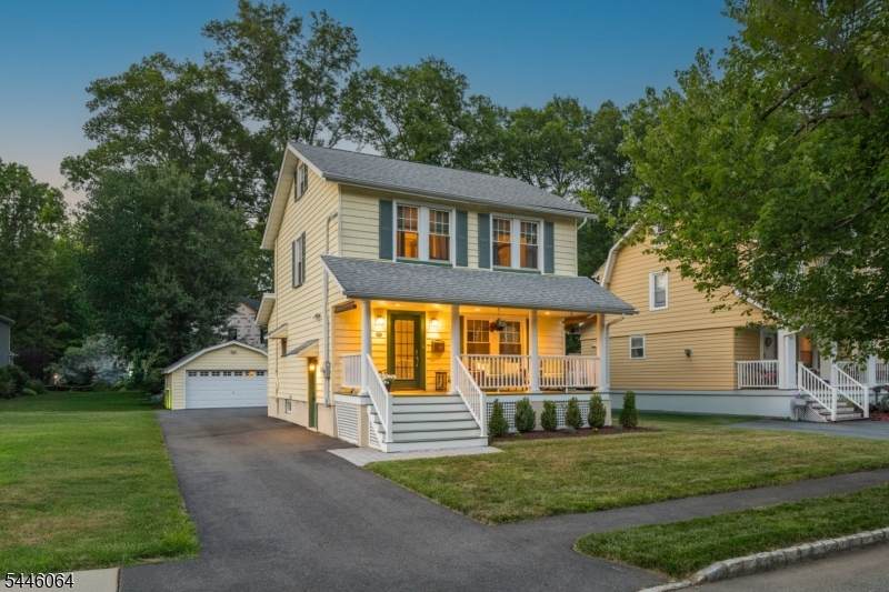 20 Lincoln Ave - Photo 1