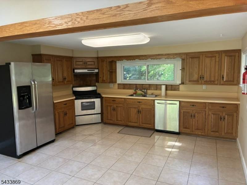 19 Crescent Rd - Photo 1
