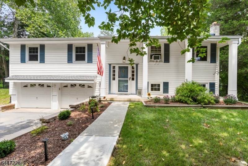 965 Edgewood Dr - Photo 1