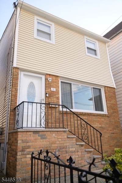 22 Halstead St - Photo 1