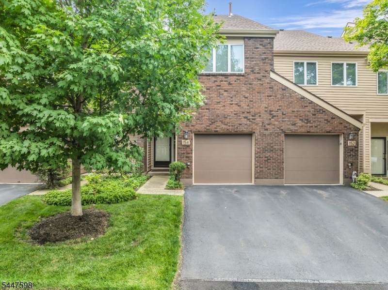 154 Leeds Ct - Photo 1