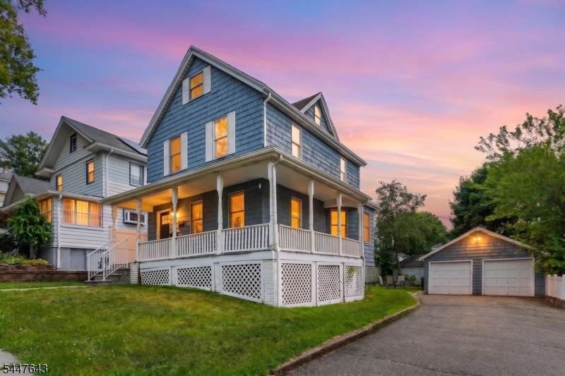 138 Homestead Pl - Photo 1