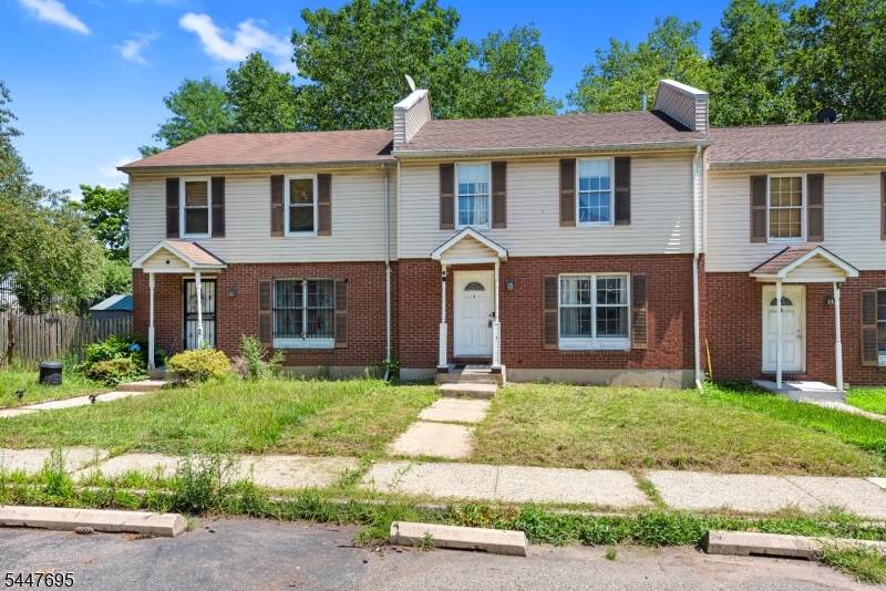 4 Dandridge Dr - Photo 1