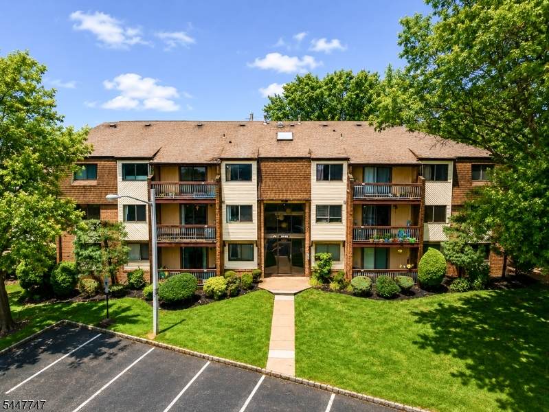 201 Edison Glen Ter - Photo 1
