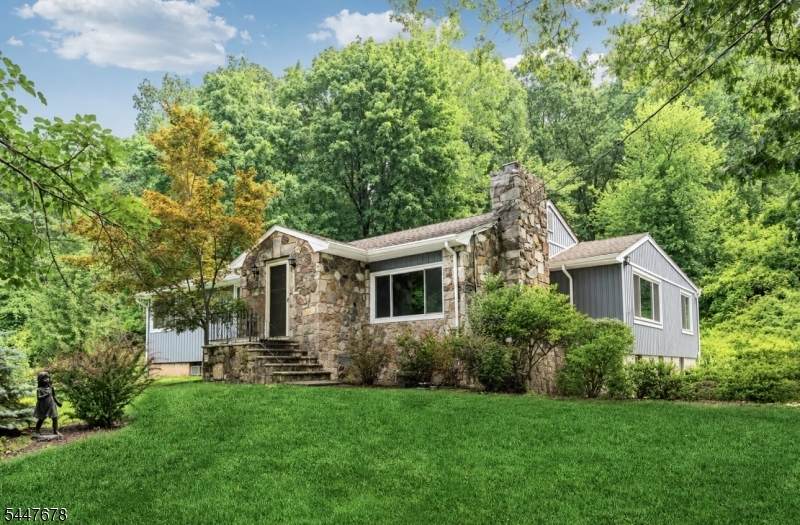 603 Lackawanna Ave - Photo 1