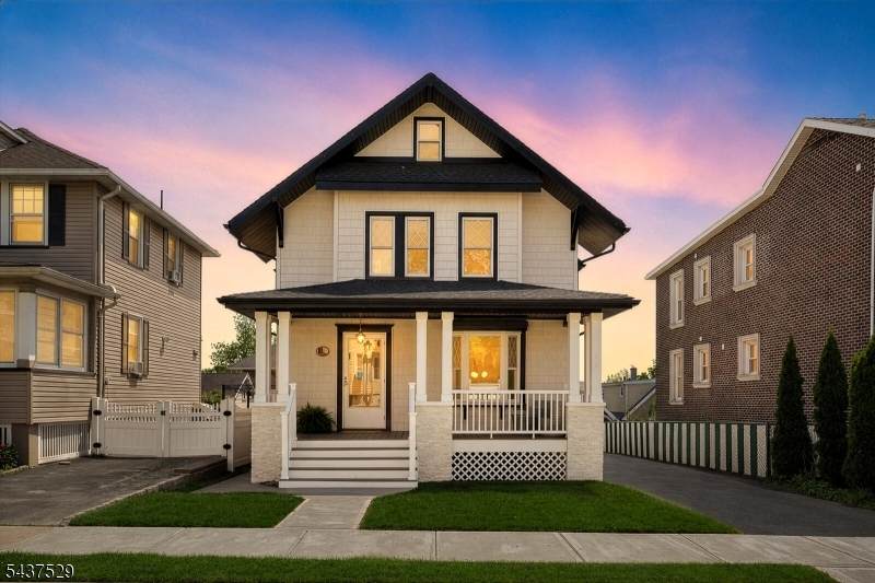 132 Argyle Pl - Photo 1