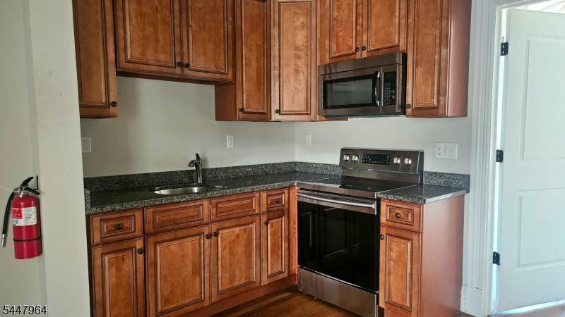 199 Main St - Photo 1