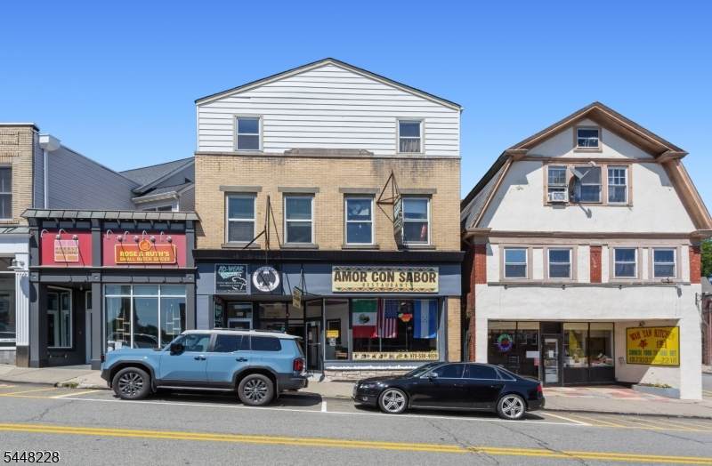 605 Main St - Photo 1