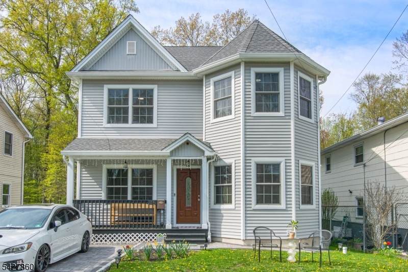 15 Norman Ave - Photo 1