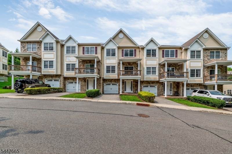 15 Halina Ln - Photo 1