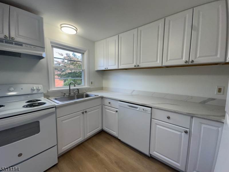 69 Foss Ave - Photo 1