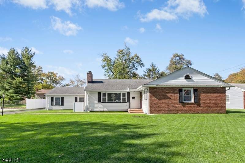 217 Robin Hood Rd - Photo 1