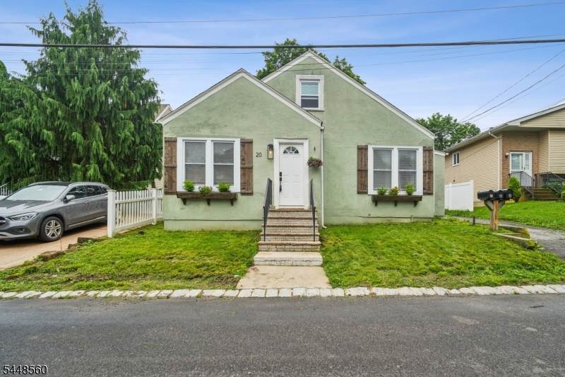 20 Mine Ave - Photo 1