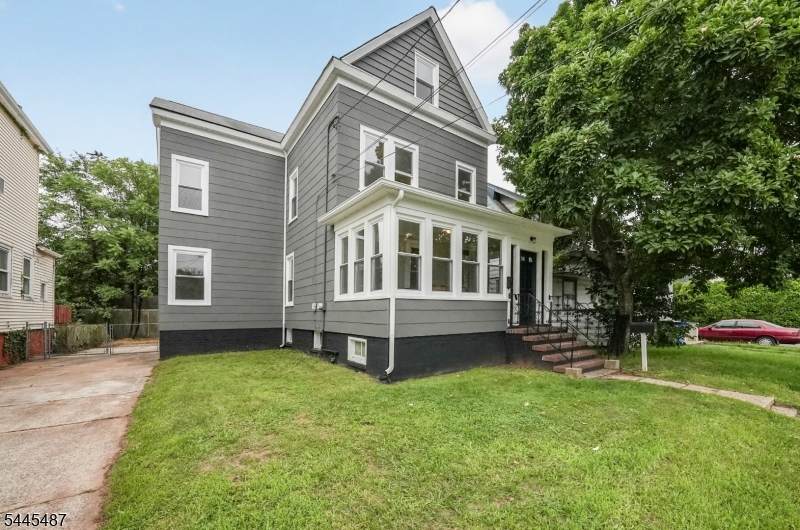 678 Ridgedale Ave - Photo 1