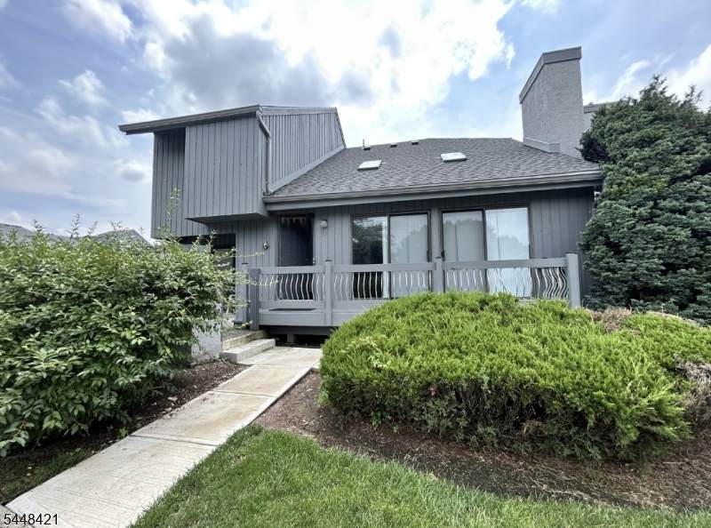 89 Linda Ln - Photo 1